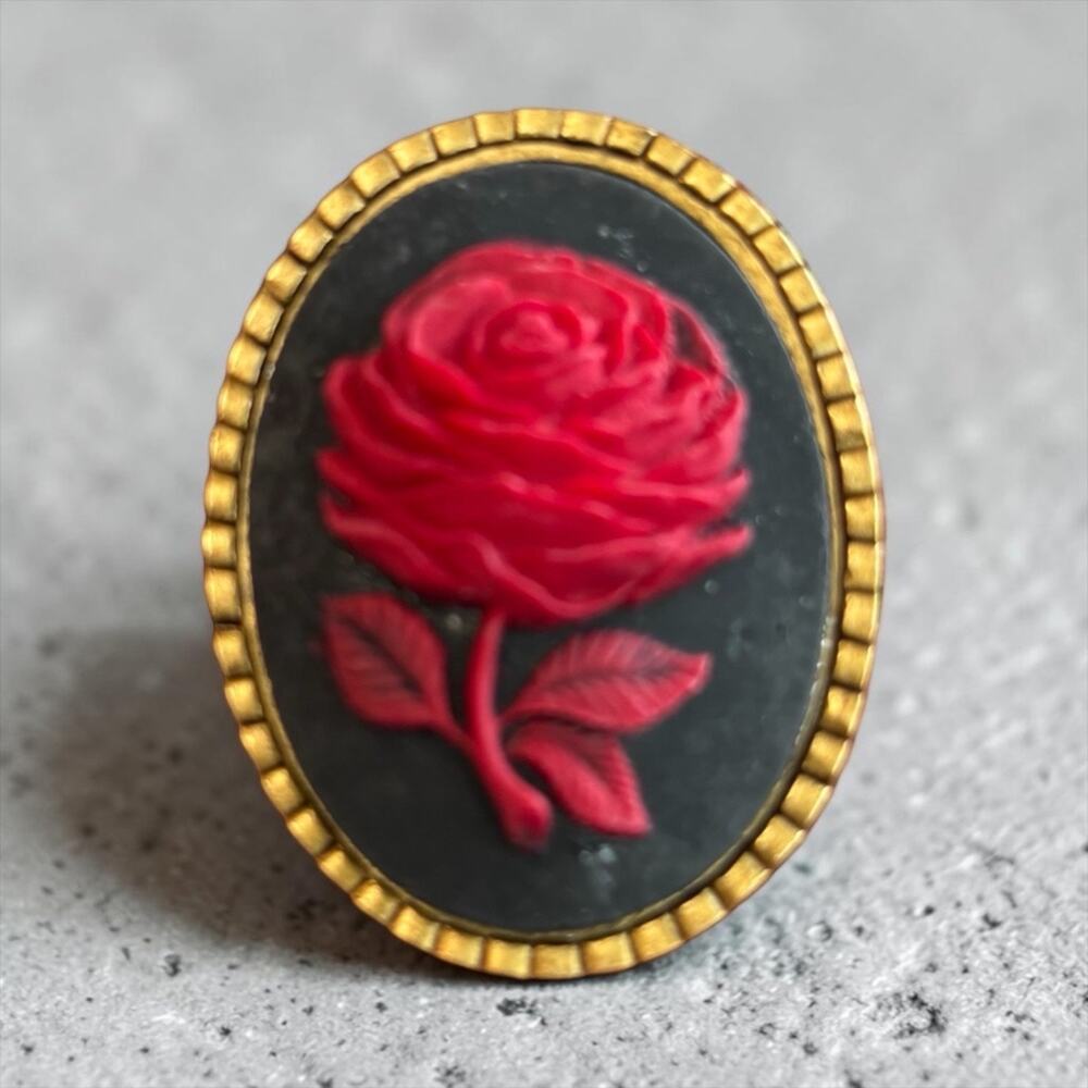 Velvet Red Rose Cameo Brooch Black Gold Gothic Romance Pin - Picture 7 of 8